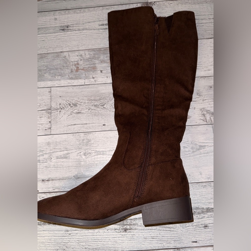 NIB Style & Co suede boots